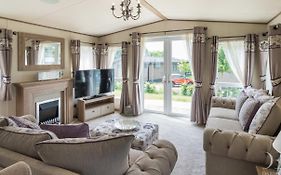 Valley View With A Luxurious Hot Tub